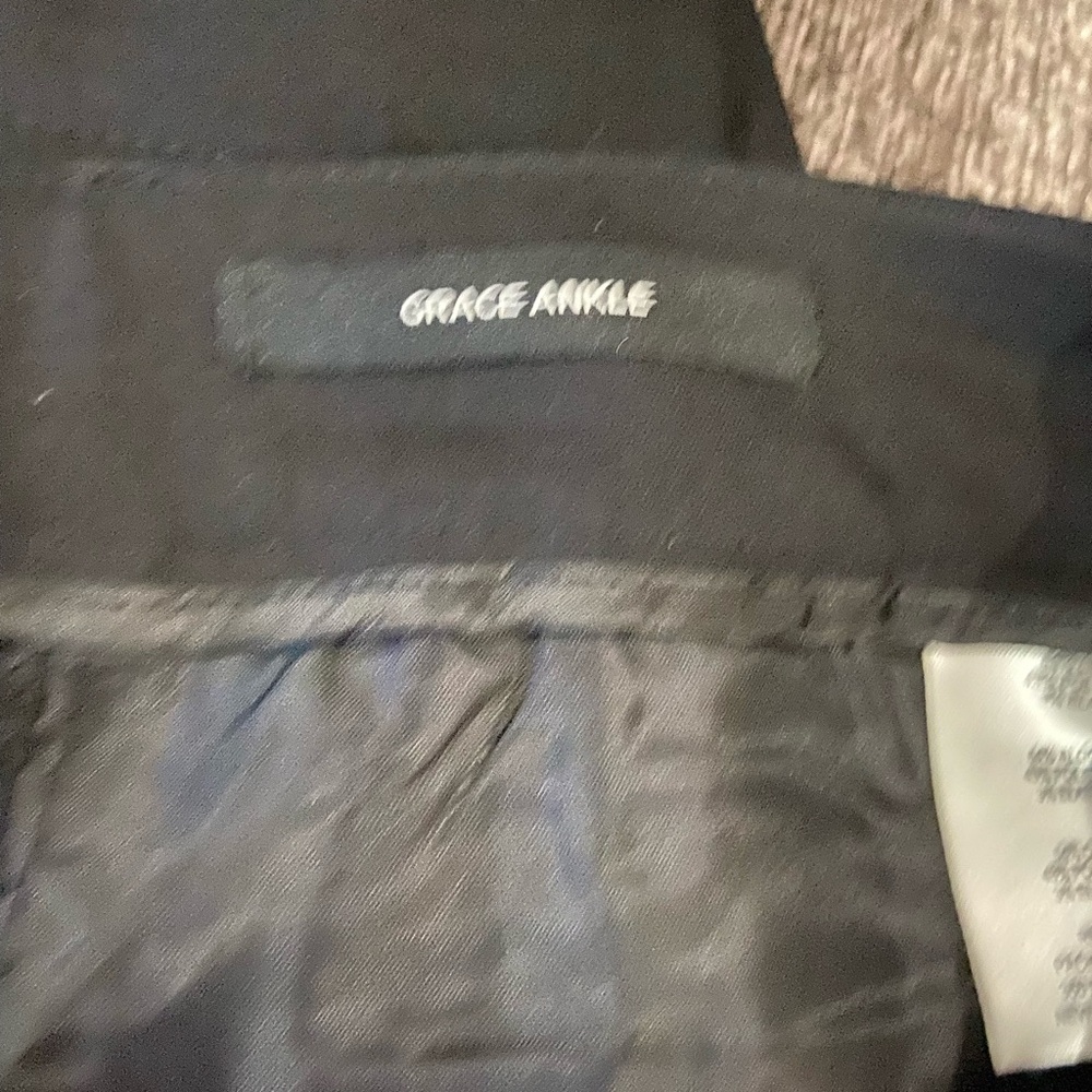 Jones New York Black Ankle Length Signature Trousers, Flat Front, size 12 - Picture 5 of 7